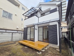 現地のご見学予約もスタートしました。周辺で売りに出ている物件も沢山御座います。まとめてご見学ができますのでお気軽にお申しつけください。
