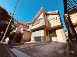 現地のご見学予約もスタートしました。周辺で売りに出ている物件も沢山御座います。まとめてご見学ができますのでお気軽にお申しつけください。
