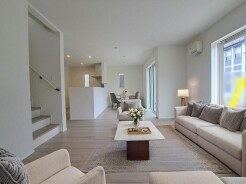 本画像はCGで作成しており、実際に現地に家具は置かれておりません。また、価格に家具は含まれておりません。
