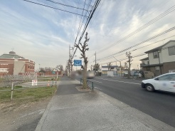 周辺のエリアで他にも沢山売りに出ている物件があります。インターネット掲載前の情報などもありますのでお気軽にお問合せください。まとめてご見学できます。
