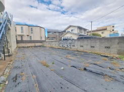 現地ご見学の際、スタッフが様々なご質問に対応いたします、周辺環境、前面道路、建築可能な建物について、ぜひご相談ください。
