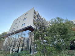 現地のご見学予約もスタートしました。周辺で売りに出ている物件も沢山御座います。まとめてご見学ができますのでお気軽にお申しつけください。
