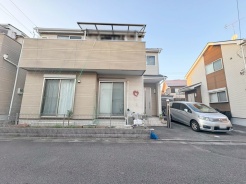 周辺のエリアで他にも沢山売りに出ている物件があります。インターネット掲載前の情報などもありますのでお気軽にお問合せください。まとめてご見学できます。
