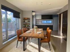 本画像は、入居者様の家具をCGで消去し、CGで家具を作成しております。実際の現地に家具はなく、価格にも家具は含まれていません。また、現況と異なる可能性がございます。
