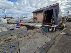 周辺のエリアで他にも沢山売りに出ている物件があります。インターネット掲載前の情報などもありますのでお気軽にお問合せください。まとめてご見学できます。
