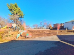 現地のご見学予約もスタートしました。周辺で売りに出ている物件も沢山御座います。まとめてご見学ができますのでお気軽にお申しつけください。
