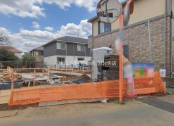 周辺のエリアで他にも沢山売りに出ている物件があります。インターネット掲載前の情報などもありますのでお気軽にお問合せください。まとめてご見学できます。
