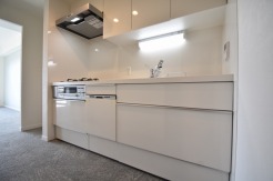 シンク周りのすっきりとしたデザインが、日々の暮らしを彩ります
