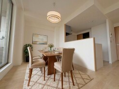 本画像はCGで作成しており、実際に現地に家具は置かれておりません。また、価格に家具は含まれておりません。
