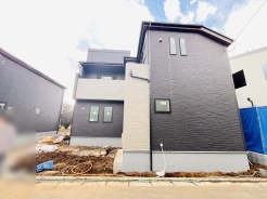 周辺のエリアで他にも沢山売りに出ている物件があります。インターネット掲載前の情報などもありますのでお気軽にお問合せください。まとめてご見学できます。
