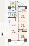 平成17年築、総戸数40戸、15階建ての10階部分の南向き角住戸です。
そこそこの広さのある3つのお部屋。
まとまりのある間取りが使い勝手を向上