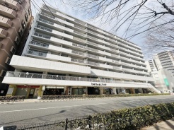 現地のご見学予約もスタートしました。周辺で売りに出ている物件も沢山御座います。まとめてご見学ができますのでお気軽にお申しつけください。
