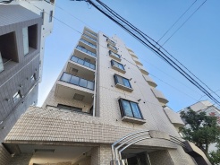 現地のご見学予約もスタートしました。周辺で売りに出ている物件も沢山御座います。まとめてご見学ができますのでお気軽にお申しつけください。
