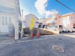 周辺のエリアで他にも沢山売りに出ている物件があります。インターネット掲載前の情報などもありますのでお気軽にお問合せください。まとめてご見学できます。
