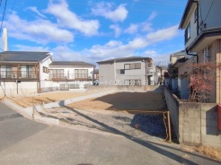 現地のご見学予約もスタートしました。周辺で売りに出ている物件も沢山御座います。まとめてご見学ができますのでお気軽にお申しつけください。

