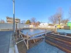 現地のご見学予約もスタートしました。周辺で売りに出ている物件も沢山御座います。まとめてご見学ができますのでお気軽にお申しつけください。
