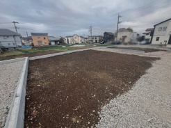 土地物件にはご確認頂くポイントがたくさんございます、土地だけのご見学の際もご遠慮せず、ぜひお気軽に担当スタッフにお申しつけくださいませ。
