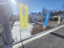 現地ご見学の際、スタッフが様々なご質問に対応いたします、周辺環境、前面道路、建築可能な建物について、ぜひご相談ください。
