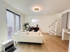 リビングに階段がある人気のリビング階段。自然と家族のコミュニケーションが増えます。
