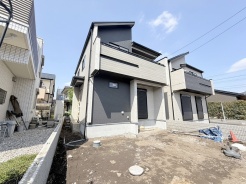 現地のご見学予約もスタートしました。周辺で売りに出ている物件も沢山御座います。まとめてご見学ができますのでお気軽にお申しつけください。
