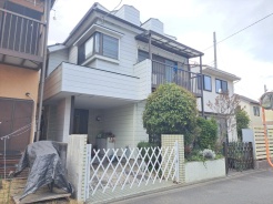 現地のご見学予約もスタートしました。周辺で売りに出ている物件も沢山御座います。まとめてご見学ができますのでお気軽にお申しつけください。
