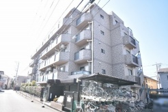 現地のご見学予約もスタートしました。周辺で売りに出ている物件も沢山御座います。まとめてご見学ができますのでお気軽にお申しつけください。
