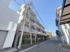 三鷹市下連雀２丁目