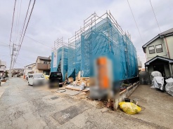 周辺のエリアで他にも沢山売りに出ている物件があります。インターネット掲載前の情報などもありますのでお気軽にお問合せください。まとめてご見学できます。
