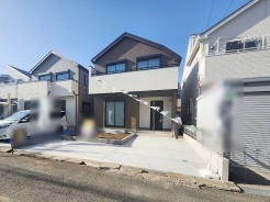 B号棟 建物が完成しましたので室内のご見学予約スタート。当日のご見学予約も大歓迎です。お気軽にご連絡ください。他にもインターネットに掲載していない情報も沢山ありますので、比較で併せてご見学ができます。
