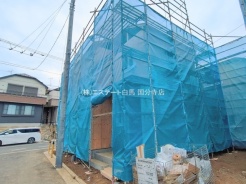 現在建物を建築中です、建築中の物件については現地確認の他、同施工会社の完成施工例のご案内、担当者のプレゼンテーションにてご検討ください。適切なご検討の方法をご説明させて頂きます。