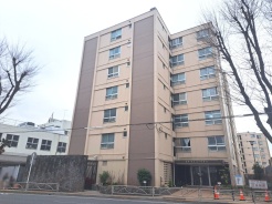 現地のご見学予約もスタートしました。周辺で売りに出ている物件も沢山御座います。まとめてご見学ができますのでお気軽にお申しつけください。
