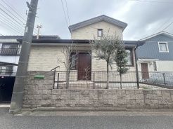 現地のご見学予約もスタートしました。周辺で売りに出ている物件も沢山御座います。まとめてご見学ができますのでお気軽にお申しつけください。
