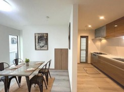 本画像はCGで作成しており、実際に現地に家具は置かれておりません。また、価格に家具は含まれておりません。
