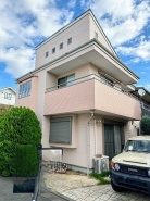 現地のご見学予約もスタートしました。周辺で売りに出ている物件も沢山御座います。まとめてご見学ができますのでお気軽にお申しつけください。

