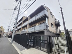 現地のご見学予約もスタートしました。周辺で売りに出ている物件も沢山御座います。まとめてご見学ができますのでお気軽にお申しつけください。
