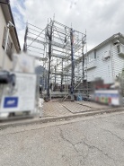 現地のご見学予約もスタートしました。周辺で売りに出ている物件も沢山御座います。まとめてご見学ができますのでお気軽にお申しつけください。
