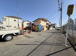 周辺のエリアで他にも沢山売りに出ている物件があります。インターネット掲載前の情報などもありますのでお気軽にお問合せください。まとめてご見学できます。
