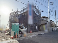 周辺のエリアで他にも沢山売りに出ている物件があります。インターネット掲載前の情報などもありますのでお気軽にお問合せください。まとめてご見学できます。
