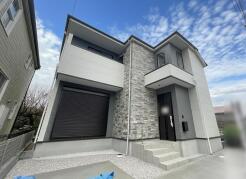 建物が完成しましたので室内のご見学予約スタート。当日のご見学予約も大歓迎です。お気軽にご連絡ください。他にもインターネットに掲載していない情報も沢山ありますので、比較で併せてご見学ができます。
