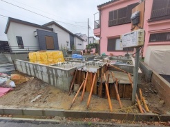 現地のご見学予約もスタートしました。周辺で売りに出ている物件も沢山御座います。まとめてご見学ができますのでお気軽にお申しつけください。
