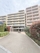 現地のご見学予約もスタートしました。周辺で売りに出ている物件も沢山御座います。まとめてご見学ができますのでお気軽にお申しつけください。
