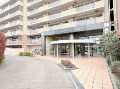 周辺のエリアで他にも沢山売りに出ている物件があります。インターネット掲載前の情報などもありますのでお気軽にお問合せください。まとめてご見学できます。
