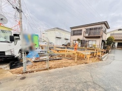 現地のご見学予約もスタートしました。周辺で売りに出ている物件も沢山御座います。まとめてご見学ができますのでお気軽にお申しつけください。
