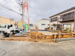 周辺のエリアで他にも沢山売りに出ている物件があります。インターネット掲載前の情報などもありますのでお気軽にお問合せください。まとめてご見学できます。
