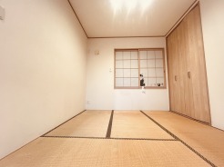 和室がある間取り。畳の香りとともにどこか落ち着く空間です。
