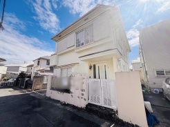 現地のご見学予約もスタートしました。周辺で売りに出ている物件も沢山御座います。まとめてご見学ができますのでお気軽にお申しつけください。
