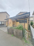 土地物件にはご確認頂くポイントがたくさんございます、土地だけのご見学の際もご遠慮せず、ぜひお気軽に担当スタッフにお申しつけくださいませ。
