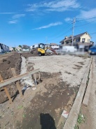現地のご見学予約もスタートしました。周辺で売りに出ている物件も沢山御座います。まとめてご見学ができますのでお気軽にお申しつけください。
