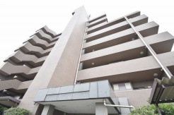 現地のご見学予約もスタートしました。周辺で売りに出ている物件も沢山御座います。まとめてご見学ができますのでお気軽にお申しつけください。
