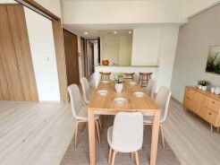 本画像はCGで作成しており、実際に現地に家具は置かれておりません。また、価格に家具は含まれておりません。
